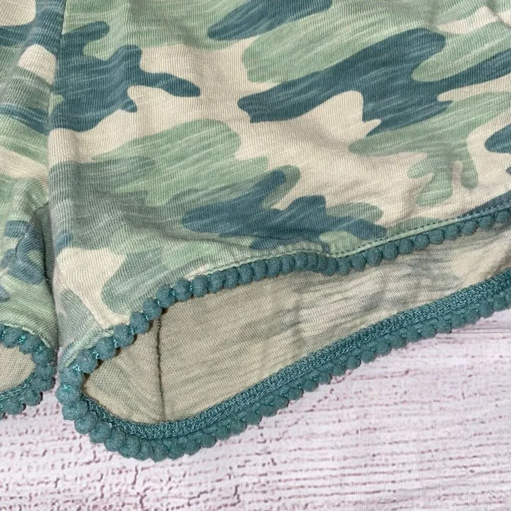Justice 100% cotton pull on camo shorts w/Pom Pom border sz 8 girls